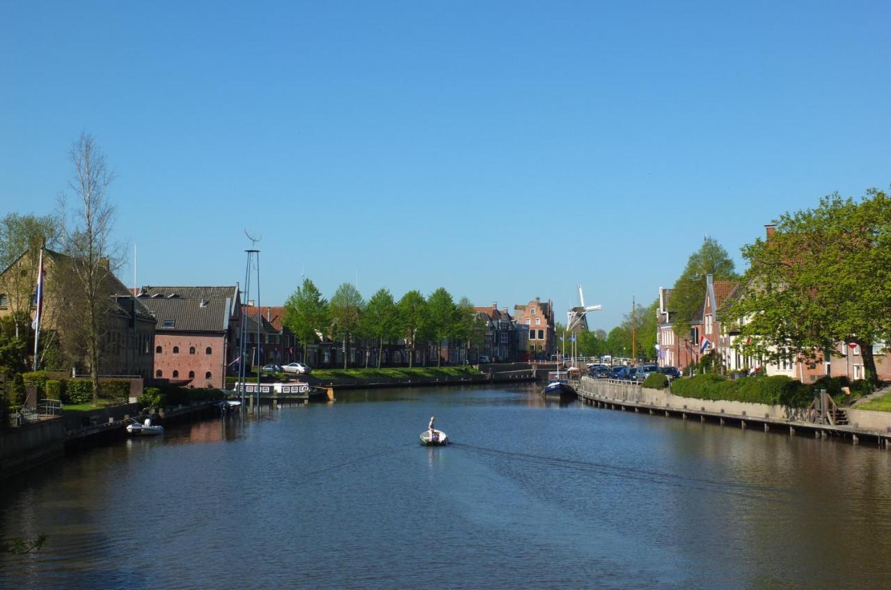 B&B Ferdivedaasje Dokkum Buitenkant foto