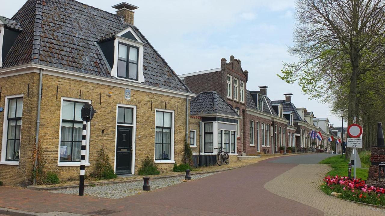 B&B Ferdivedaasje Dokkum Buitenkant foto