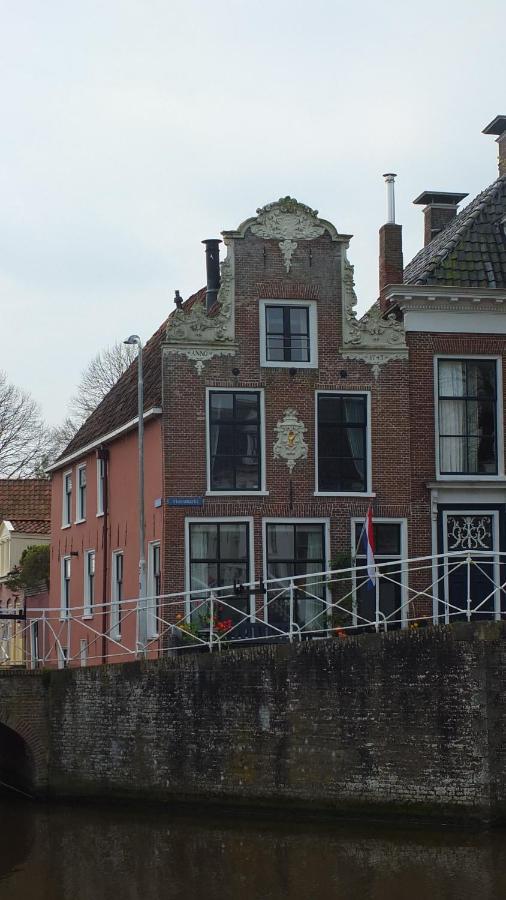 B&B Ferdivedaasje Dokkum Buitenkant foto